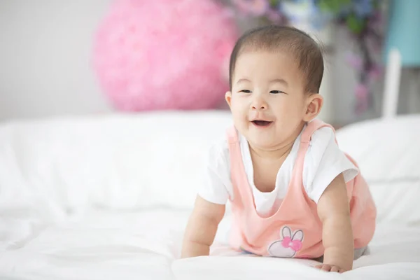 Bonito Sorrindo Bonito Asiático Bebê — Fotografia de Stock