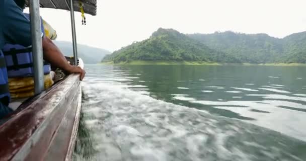 Bootsfahrt Khun Dan Prakan Chon Damm Der Provinz Nakhon Nayok — Stockvideo