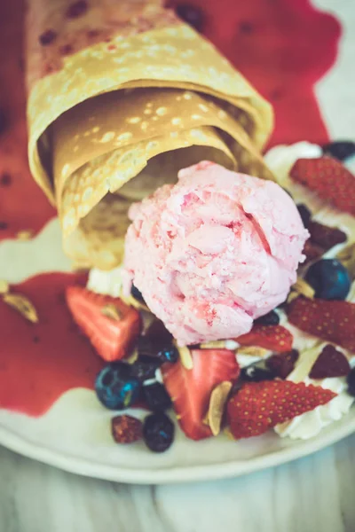 Baked Traditional Waffles Ice Cream Berry Fruit Selective Focus Vintage — Stock Photo, Image