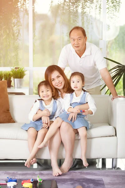 Šťastný Asijské Rodiny Otec Matka Dítětem Životní Styl Rodiny Doma — Stock fotografie