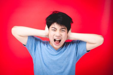 Üzgün ve kızgın , öfke, hayal kırıklığı ve yaramazlık için kavram.