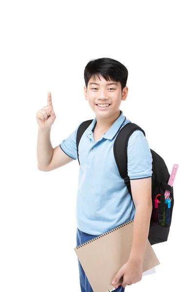 Roztomilé Asijské dítě se školní předlohou na bílém pozadí . — Stock fotografie