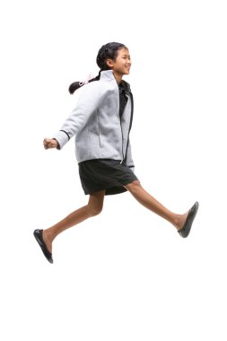 Siyah asyalı çocuk portresi beyaz izole atlama .