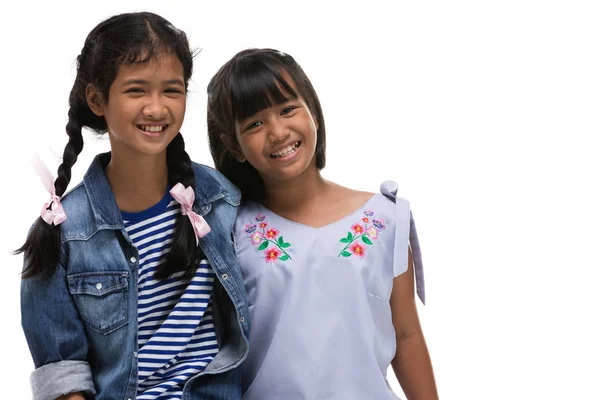 Photo of asian little girl looking at camera with smile face. — Stock Photo, Image