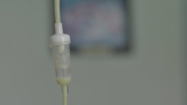 Один Пациент Лежит Больнице Питается Через Пищевую Трубу — стоковое видео