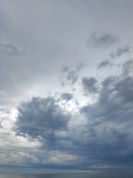 Céu Azul Nuvens Sobre Mar — Fotografia de Stock
