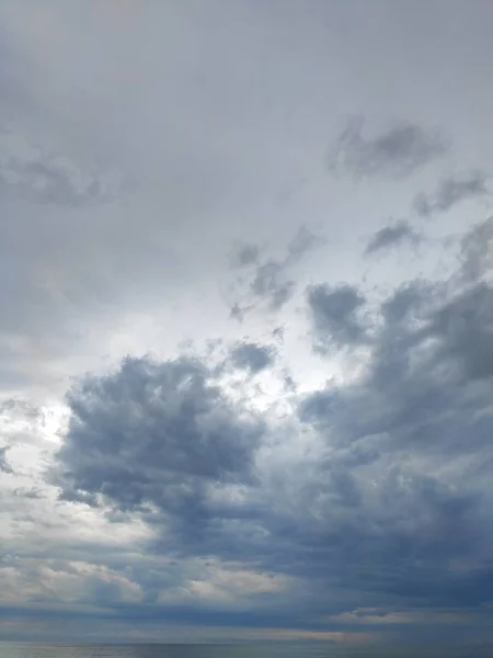 Cielo Azul Nubes Sobre Mar — Foto de Stock