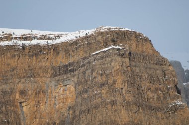 Ordesa ve Monte Perdido Ulusal Parkı 'ndaki Cliff.
