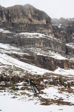 Ordesa ve Monte Perdido Ulusal Parkı 'ndaki Ordesa Vadisi.