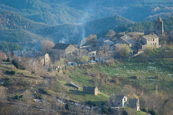 Aldeia de Bestue nos Pirinéus de Huesca. — Fotografia de Stock