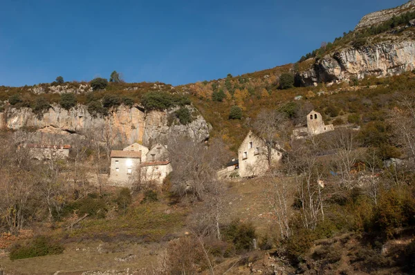 Vesnice Revilla v Pyrenejích Huesca. — Stock fotografie