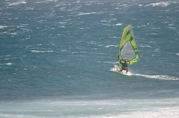 Ιστιοπλοΐα Windsurfer Στην Ακτή Της Arinaga Αγκίμ Γκραν Κανάρια Κανάριοι — Φωτογραφία Αρχείου