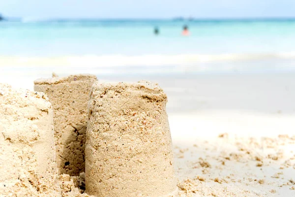 Sandcastle verano en la playa — Foto de Stock