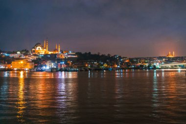 İstanbul şehir manzarası Süleymaniye Camii'nin gece manzarası (Rüstem Paşa