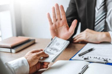 Yolsuzluk ve rüşvetle, Iş adamı Yöneticisi reddetme