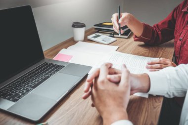 Üniversite öğrencileri Üniversite Stratejisi Bu 'da araştırma için toplanıyor