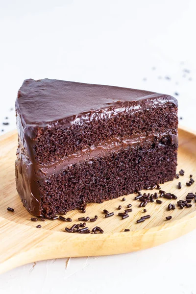 Chocolate Cake Wooden Plate — Stock Photo, Image