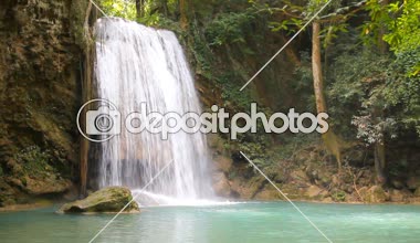 Erawan şelale Kanchanaburi, Tayland.
