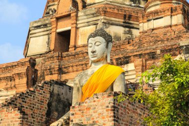 Ayutthaya 'da Wat Yai Chaimongkol 'da antik Buda heykeli, thail