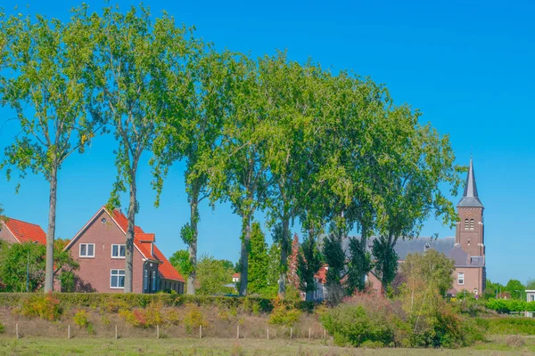 Παραδοσιακό ολλανδικό χωριό Ooij στην Ολλανδία — Φωτογραφία Αρχείου