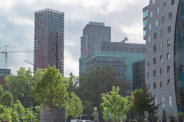 Rotterdam, Hollanda, 4 Ekim 2019: Hollanda 'nın Rotterdam kentindeki gökdelenler