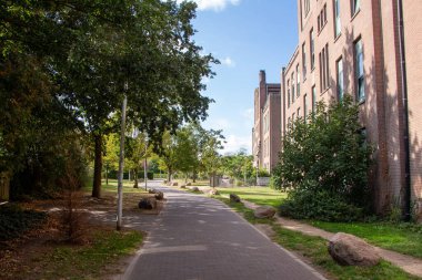 NIJMEGEN, GELDERLAND, 24 Eylül 2020: Nijmegen, Hollanda 'daki Limospark' taki Sığınma Merkezi