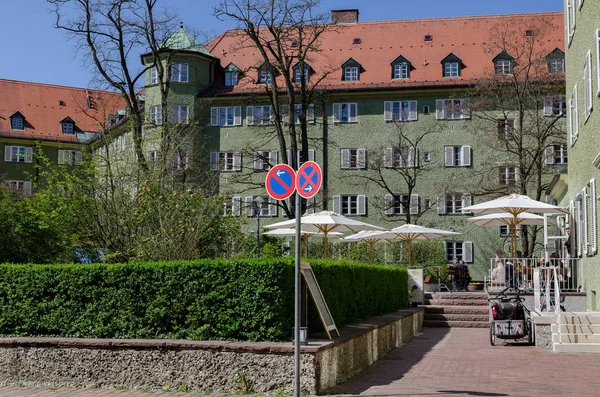 Borstay district, münchen, deutschland eine großartige gegend der stadt, häuser und höfe — Stockfoto