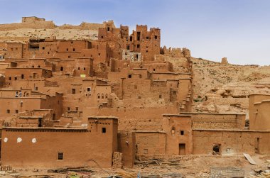 Unesco Dünya Mirası, Fas Atlas Dağları Ouarzazate yakınlarındaki Kasbah Ait Ben Haddou Amazing görünümü.