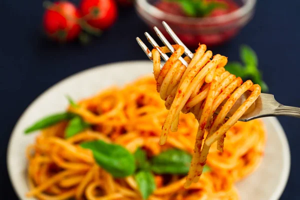 Spaghetti Fork Close Italian Pasta Plate Dark Blue Background — Stock Photo, Image