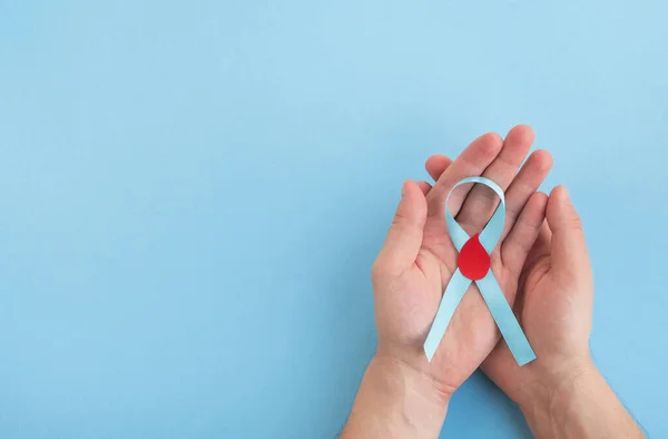 World Diabetes Day Man Hands Hold Light Blue Ribbon Awareness — Stock Photo, Image