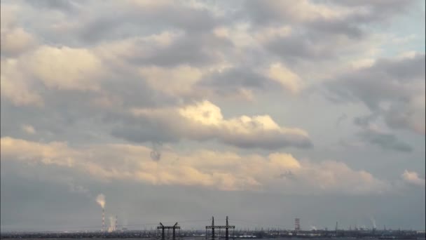 Panorama Zone Industrielle Située Autre Côté Rivière Ciel Dans Les — Video