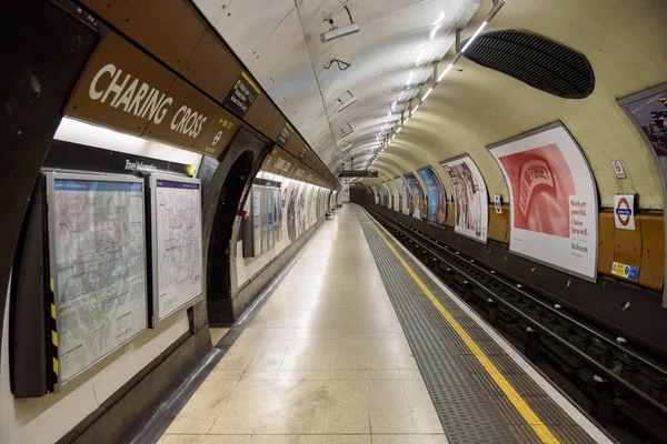Londra Ngiltere Appril 2018 Boş Charing Cross Bakerloo Hattı Metro — Stok fotoğraf