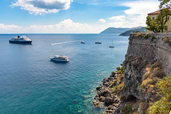 Schepen Kust Van Lipari Island Eolische Eilanden Italië — Stockfoto