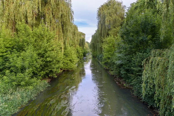 Veduta del fiume Brynica nella Polonia meridionale — Foto Stock