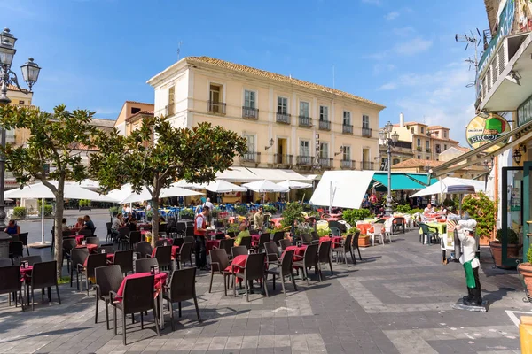 Restaurants in Pizzo town center — Stock Photo, Image