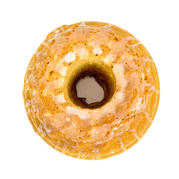 Vue du dessus du gâteau bundt avec glaçure de sucre sur fond blanc — Photo