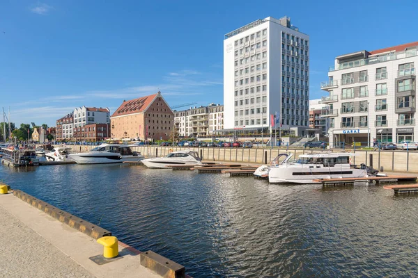 Gdansk Polonya Haziran 2020 Güneşli Bir Günde New Motlawa Nehrindeki — Stok fotoğraf