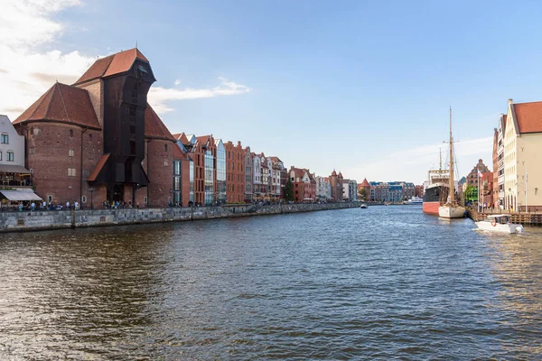 Vue Nouvelle Rivière Motlawa Centre Ville Gdansk Avec Grue Portuaire — Photo