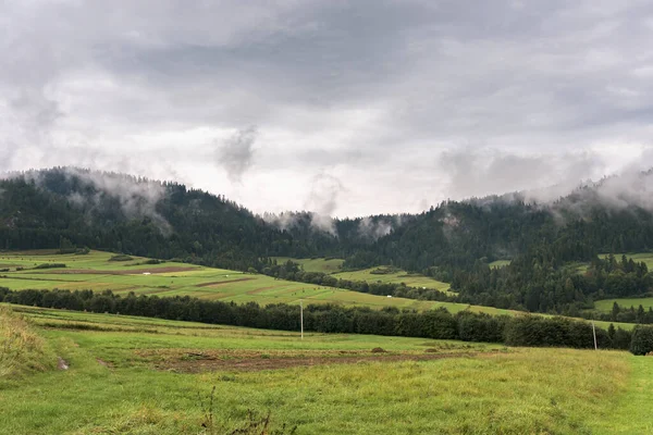 Paesaggio Rurale Pieniny Montagne Nel Sud Della Polonia Una Giornata — Foto Stock