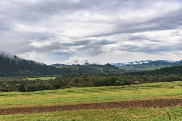 Paesaggio Rurale Pieniny Montagne Nel Sud Della Polonia Una Giornata — Foto Stock