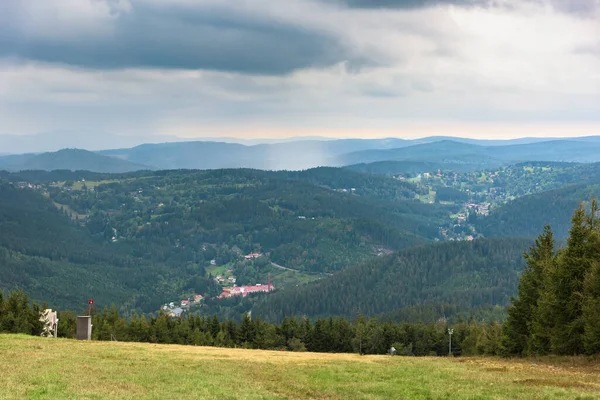 Estate Vista Panoramica Delle Montagne Piovose Ceco Karkonosze Dalla Pista — Foto Stock