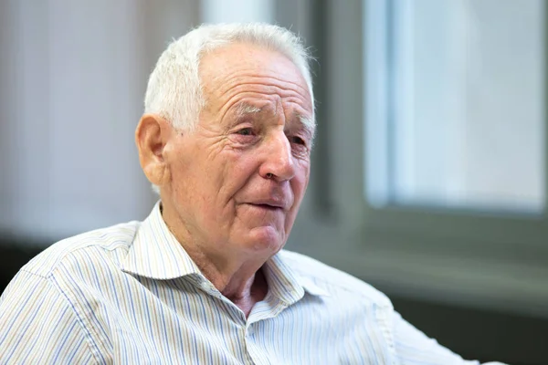 Portrait Old Man Gray Hair Room — Stock Photo, Image