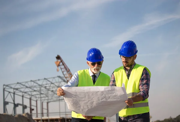 Ingenieurs van de bouwplaats — Stockfoto