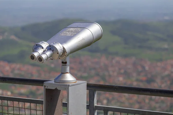塞尔维亚 Arandjelovac Bukulja 山顶上的观光望远镜 — 图库照片