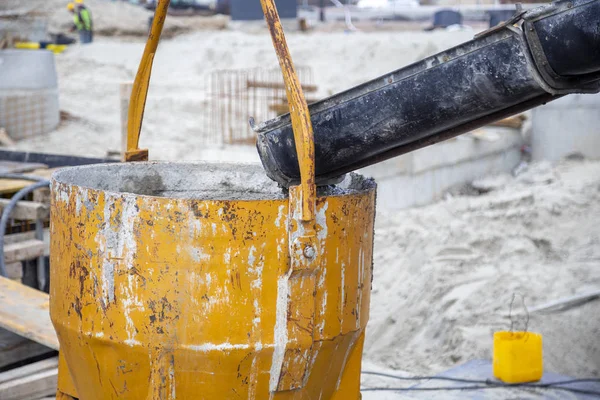 Filling concrete funnel skip — Stock Photo, Image