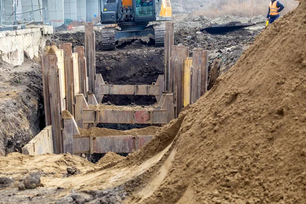 Grävsäkerhet Dubbelsidigt Mekaniskt Grävsystem Trench Box Säkert Arbetssystem — Stockfoto