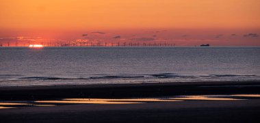 Batı yakası ana hattı Uk Gri fırtınalı bir günde