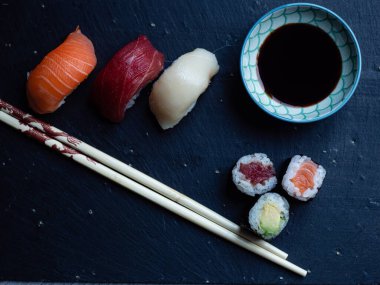 SÜZHİ 'NİN BİR PİKA SÜRHİ VE SOYUZ SÜSÜ