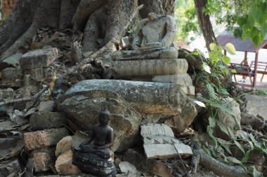 Mart 2019 eski Tapınak, Phra Loob Tapınağı, Suphan Buri, Tayland