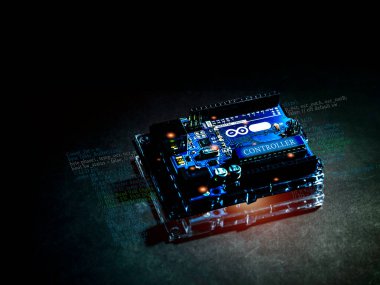 Arduino bilgi içeren geniş element fotoğrafını kontrol et